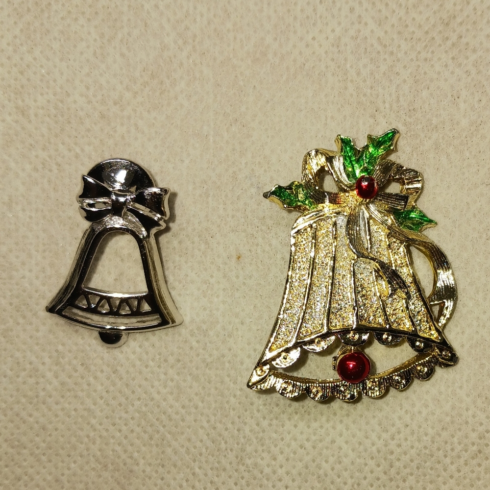 Vintage Christmas Brooch Set - Gold and Silver, Monet Gerrys Danecraft - Picture 10 of 12